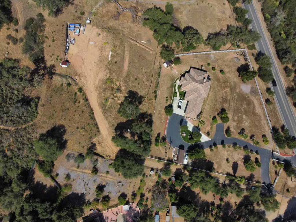 main property photo 8