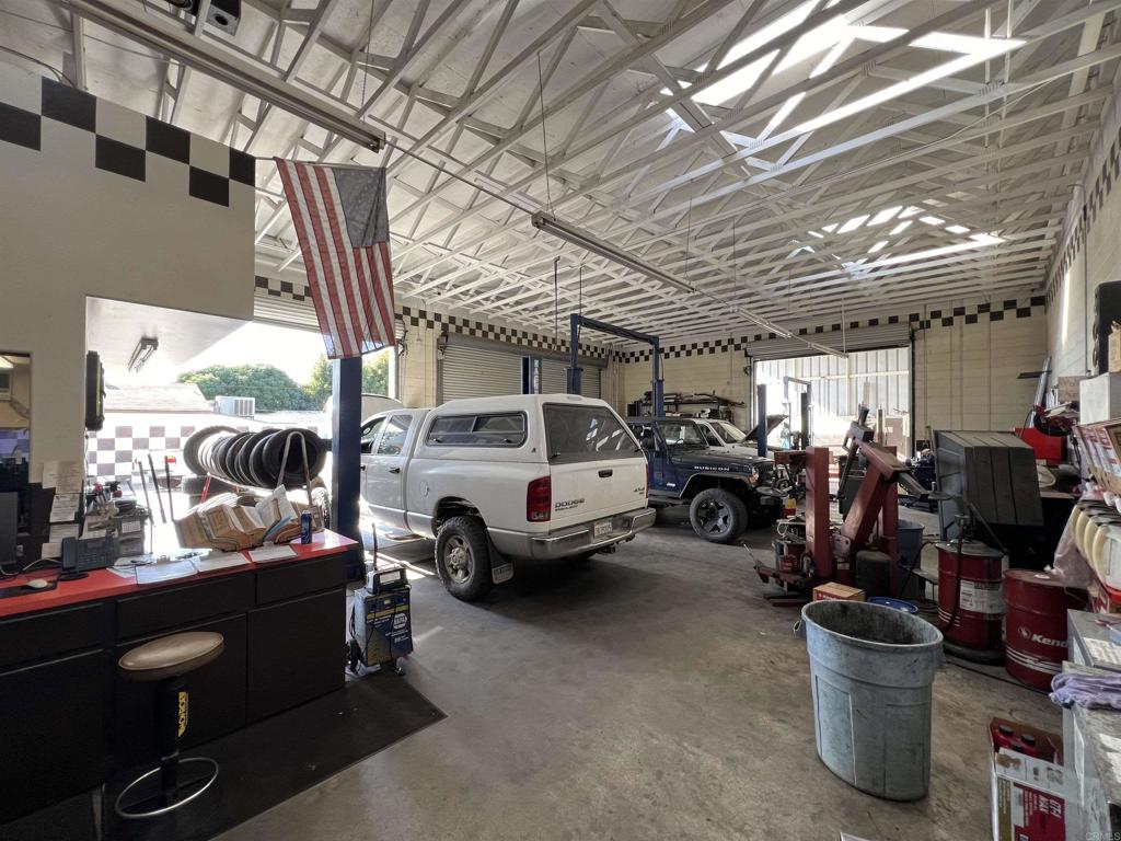 main property photo 12