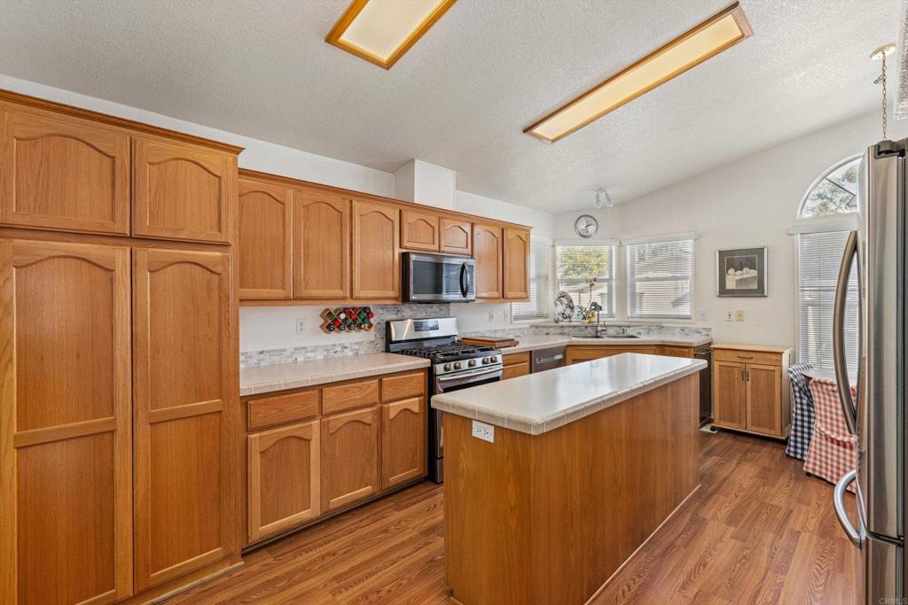 main property photo 15