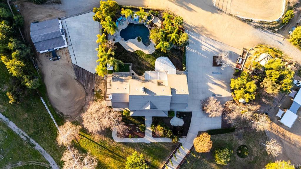 main property photo 66