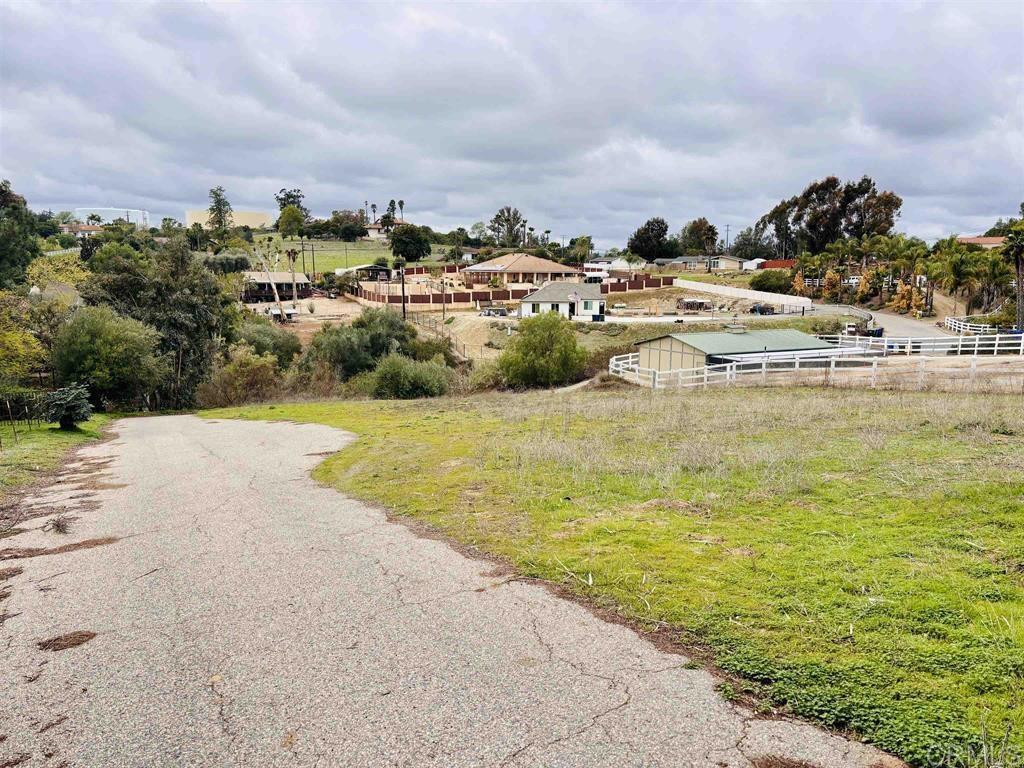 main property photo 9