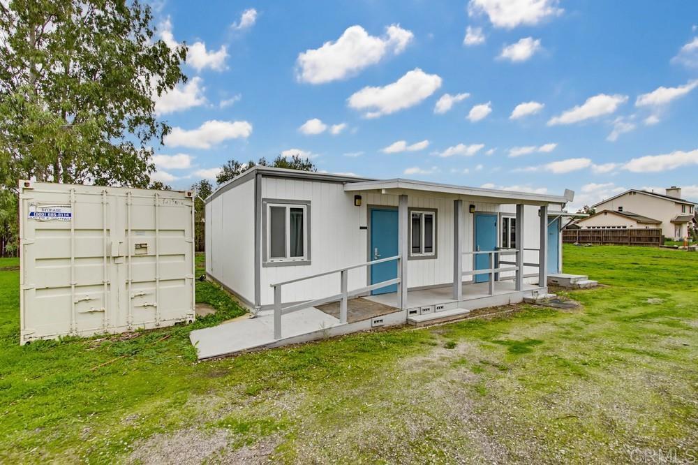 main property photo 40
