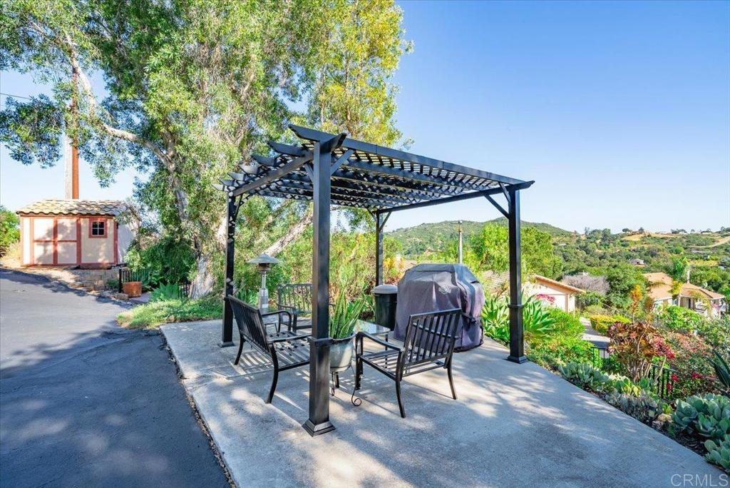 main property photo 45