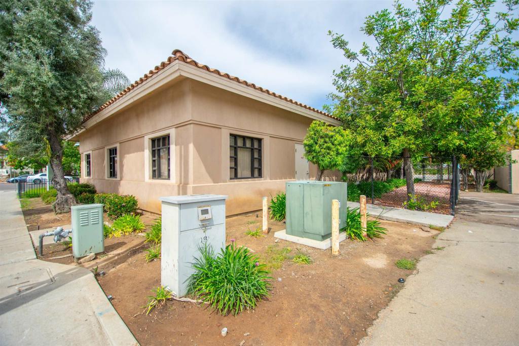 main property photo 22