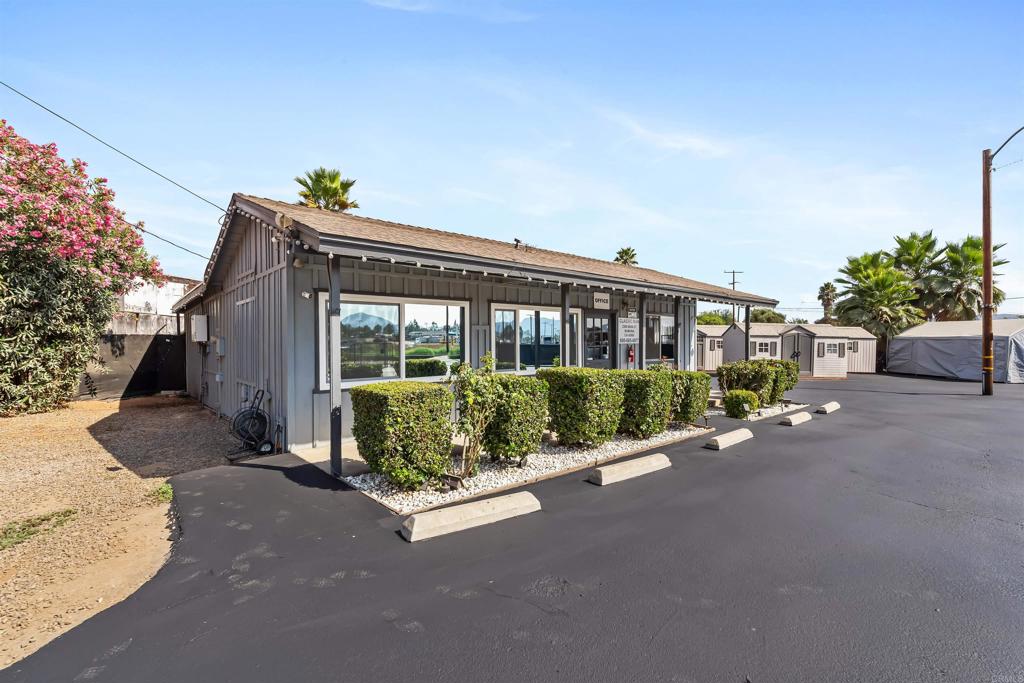 main property photo 45