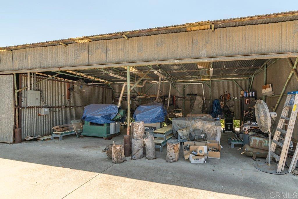 main property photo 29