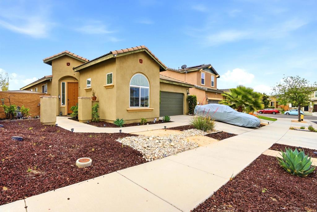 main property photo 16