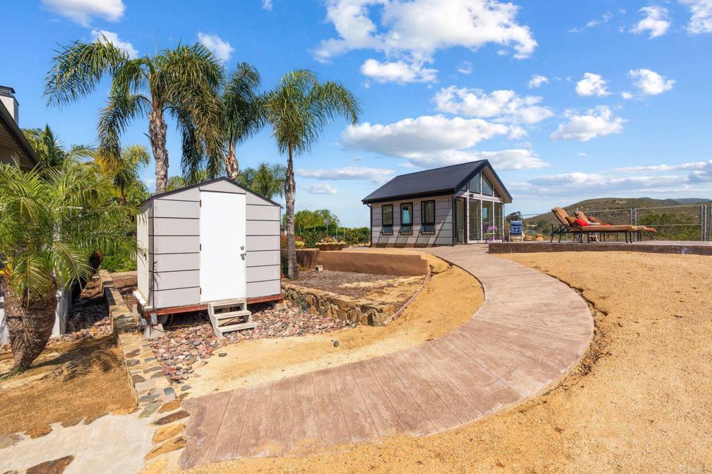 main property photo 39