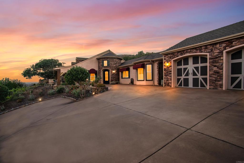 main property photo 10