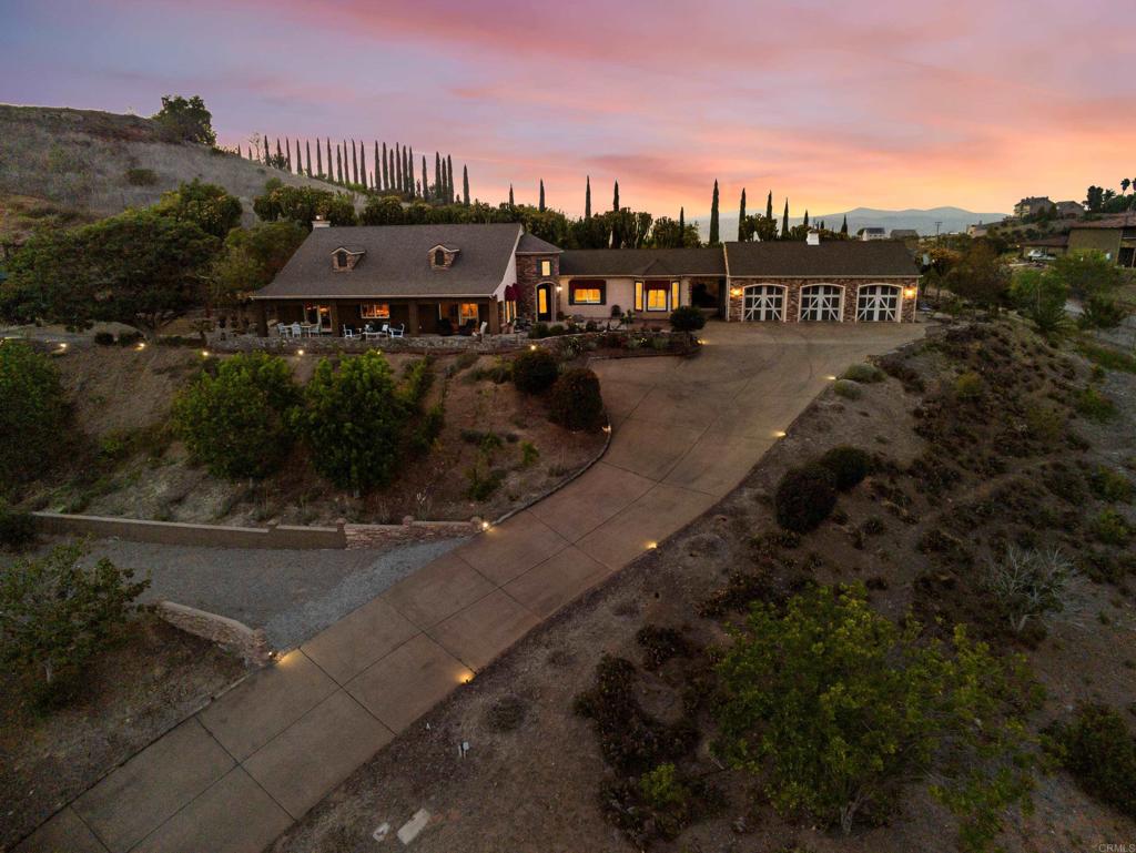 main property photo 8