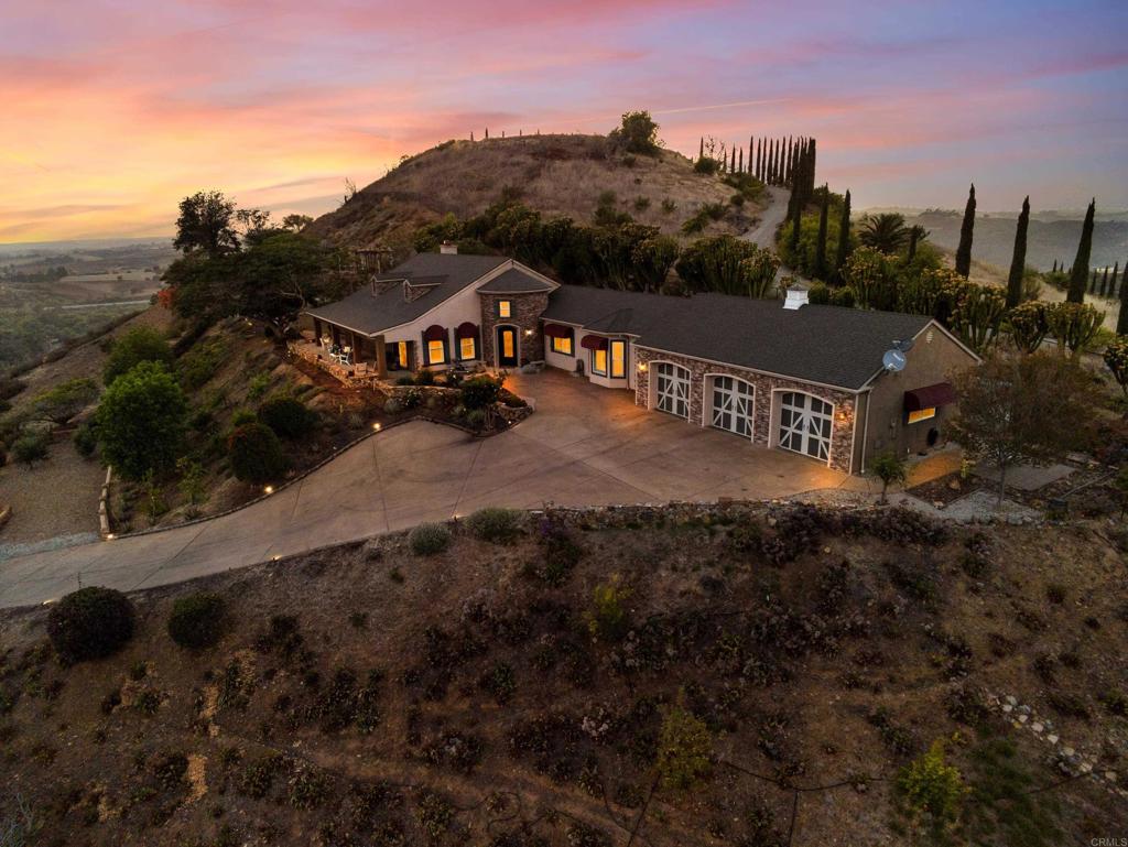 main property photo 9