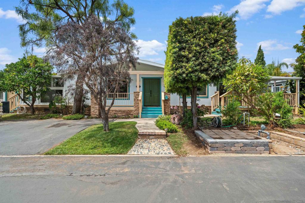 main property photo 28