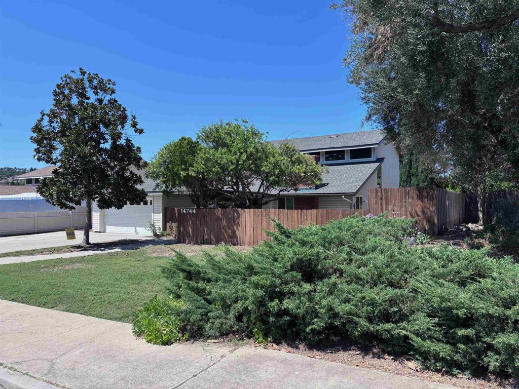 main property photo 68