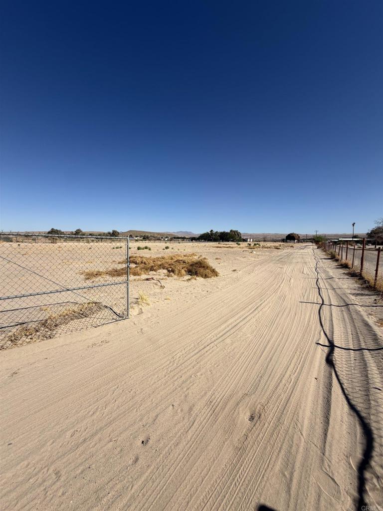 main property photo 10