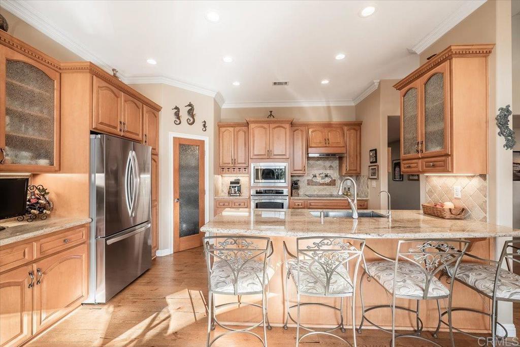 main property photo 12