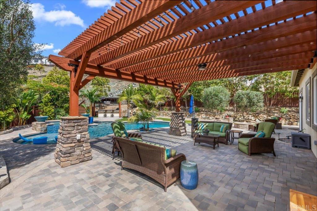 main property photo 38