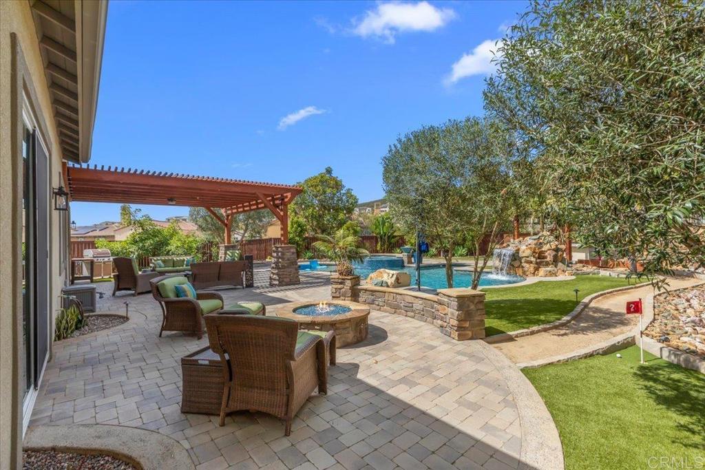main property photo 39