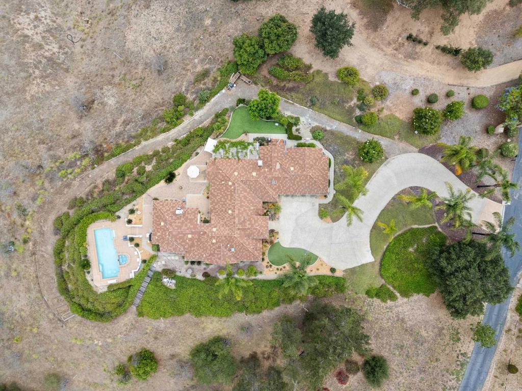main property photo 46