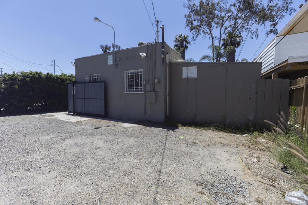 main property photo 12