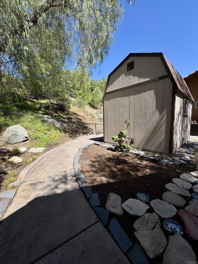 main property photo 15