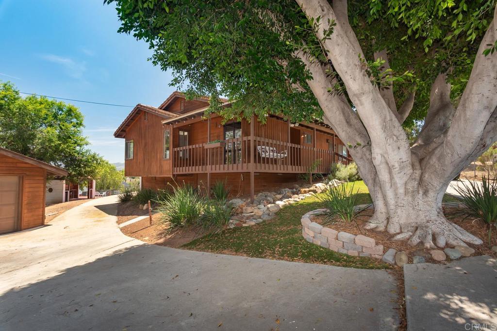 main property photo 5