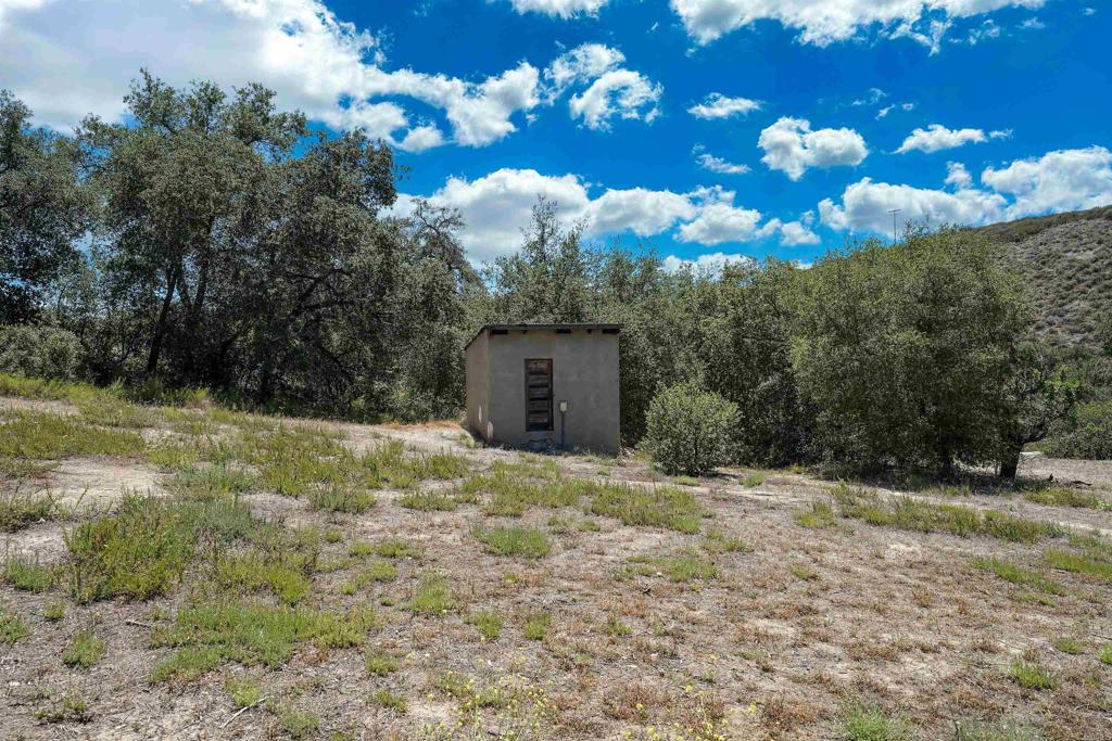 main property photo 30