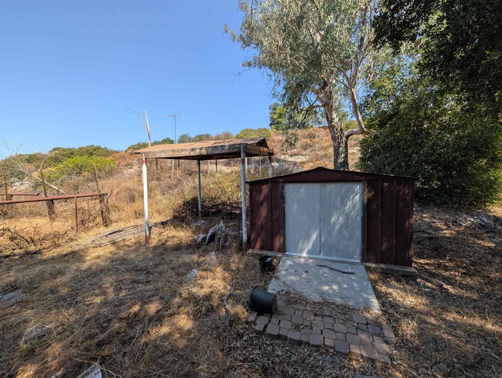 main property photo 13