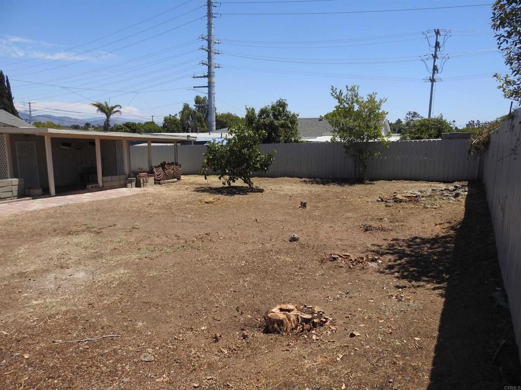 main property photo 18