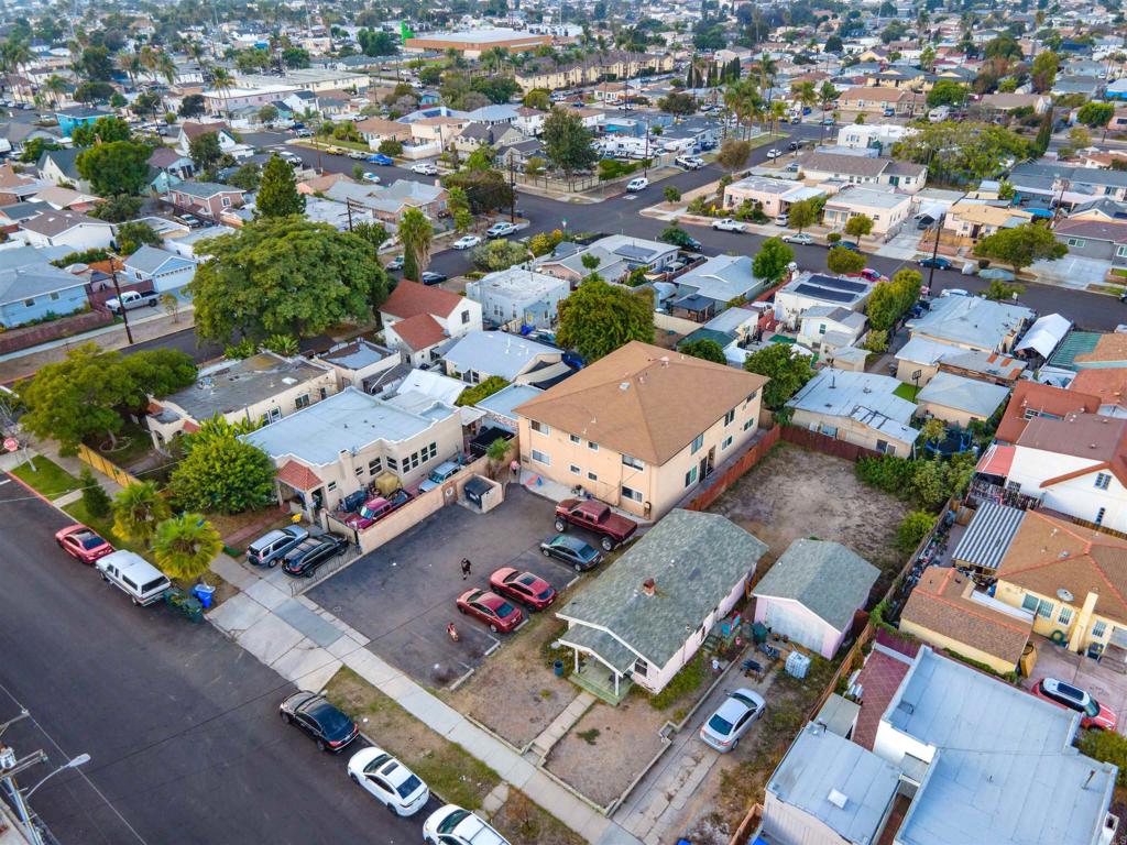 main property photo 6