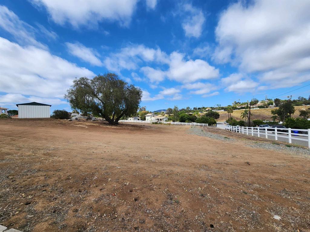 main property photo 10