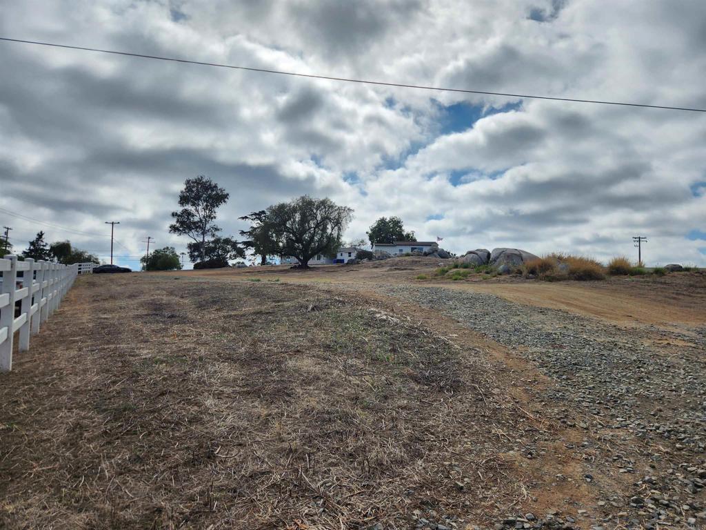 main property photo 12