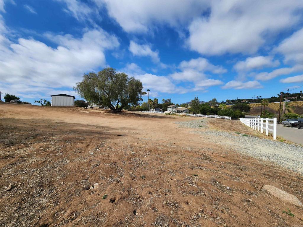 main property photo 35