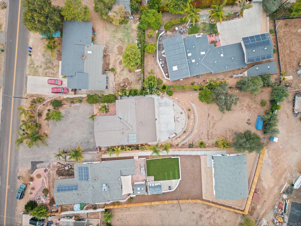 main property photo 40