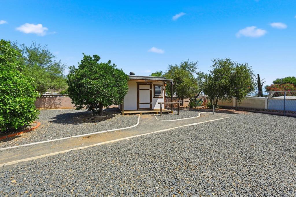 main property photo 23