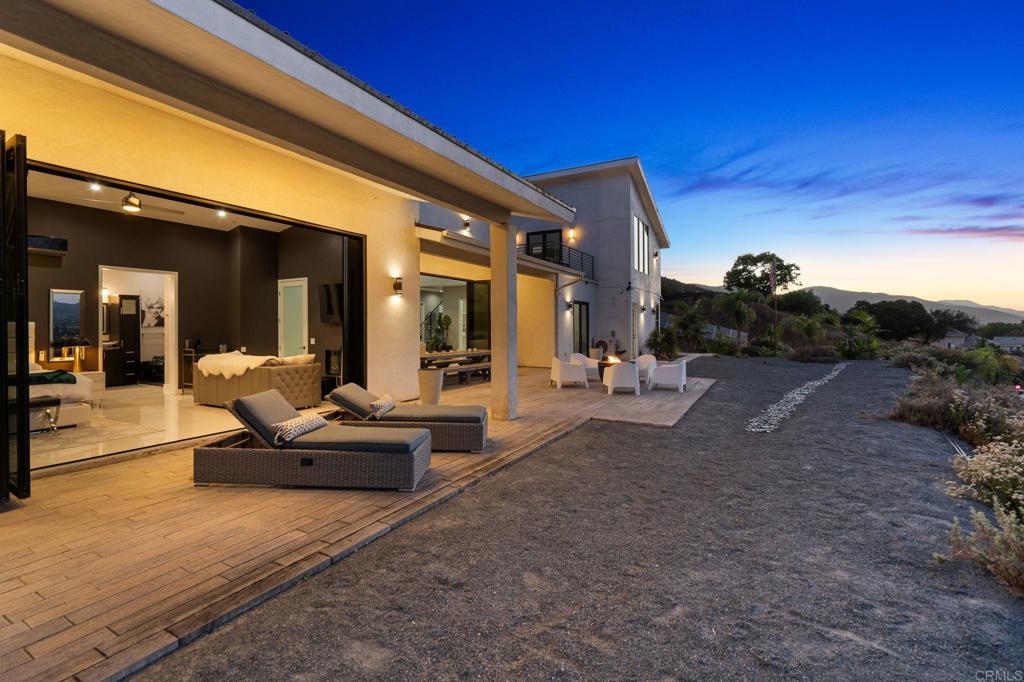 main property photo 50