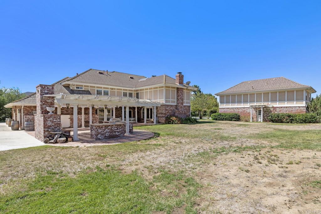 main property photo 70