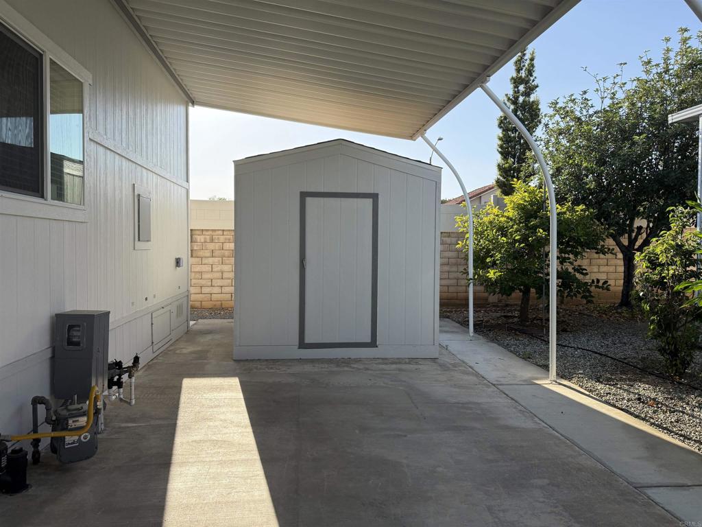main property photo 20