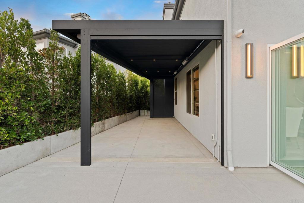 main property photo 65