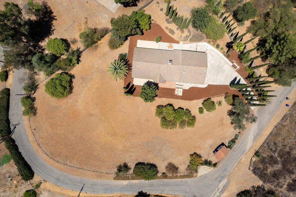main property photo 40