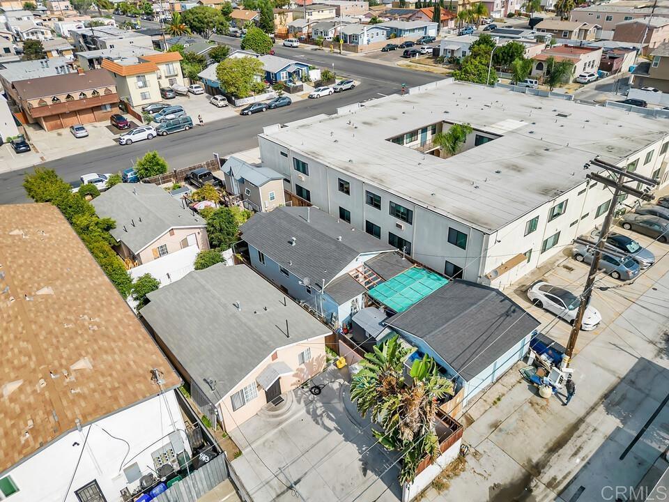 main property photo 11