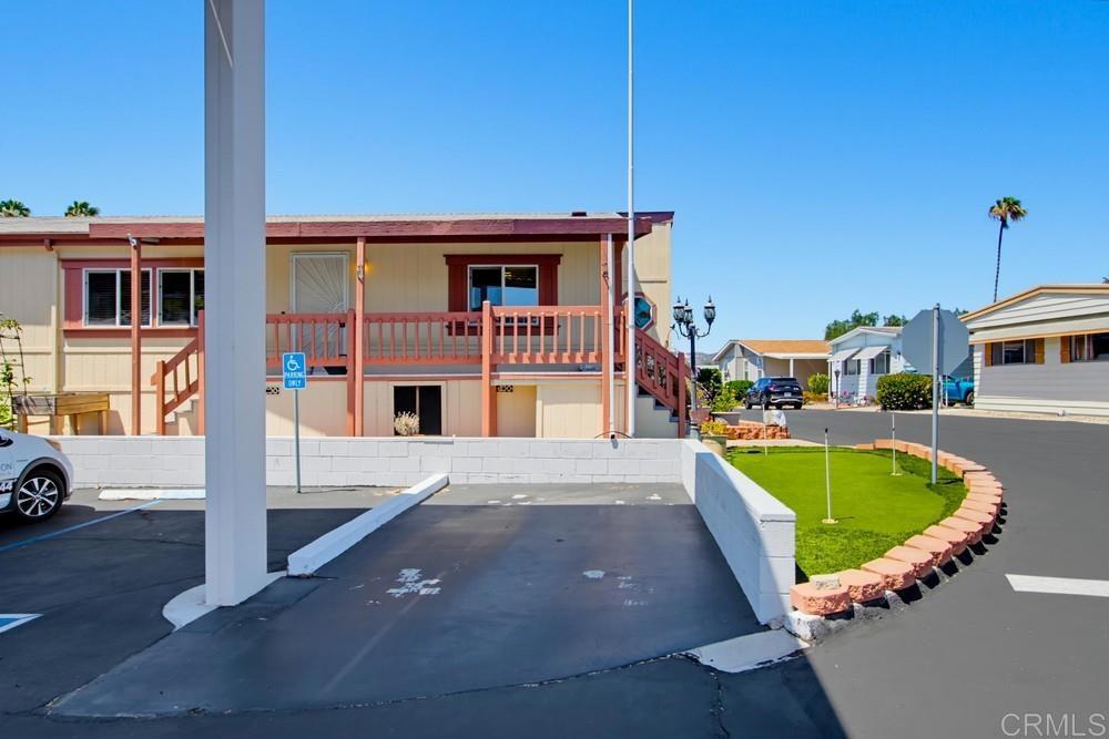 main property photo 50