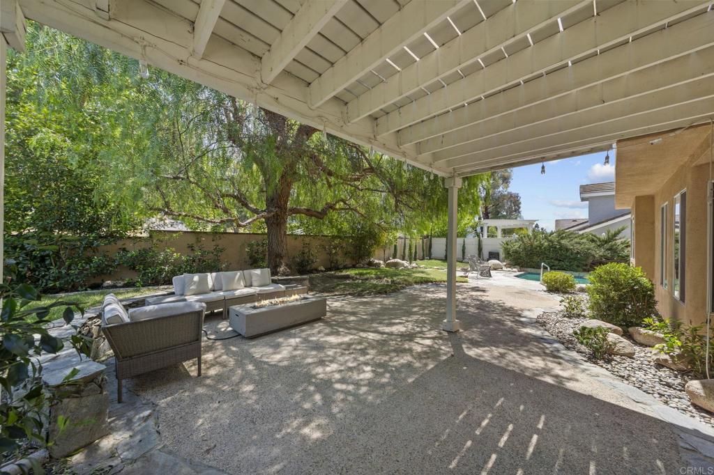 main property photo 11
