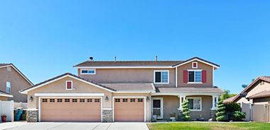 image of property with 4 Bed | 3 Bath | 2,467 Sqft