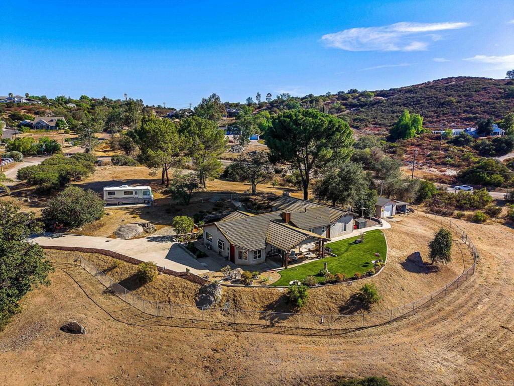 main property photo 74