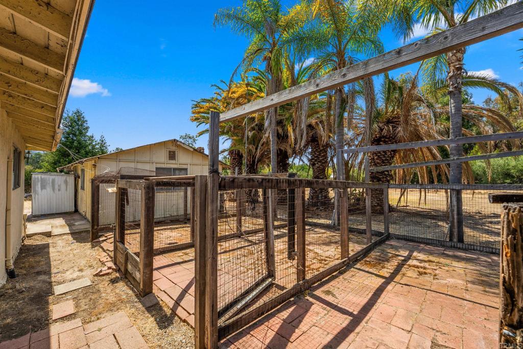 main property photo 30