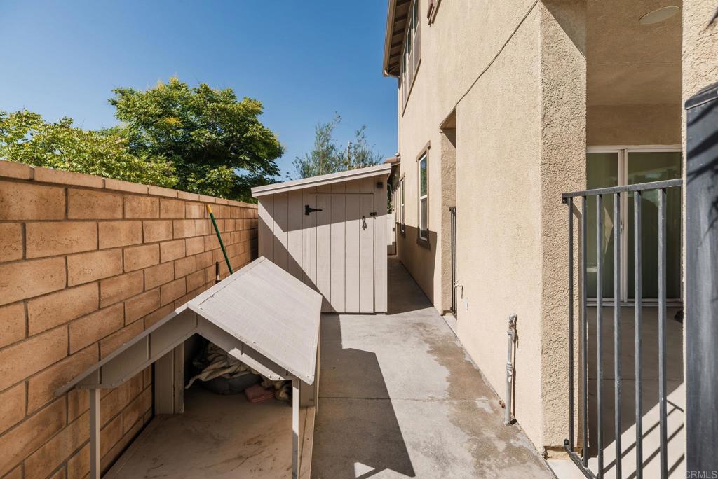 main property photo 45