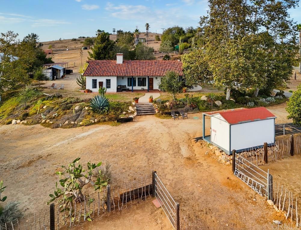 main property photo 40