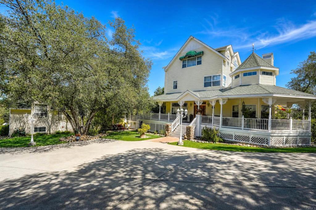main property photo 5
