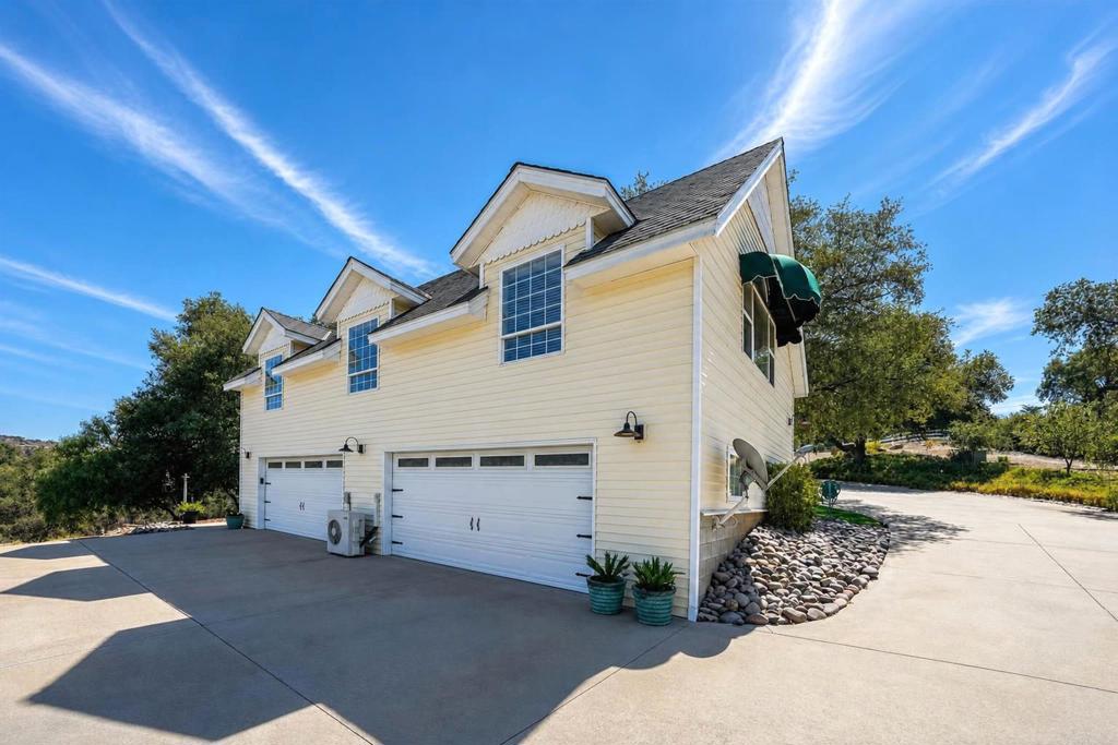 main property photo 59