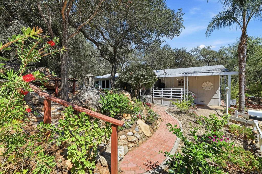 main property photo 40